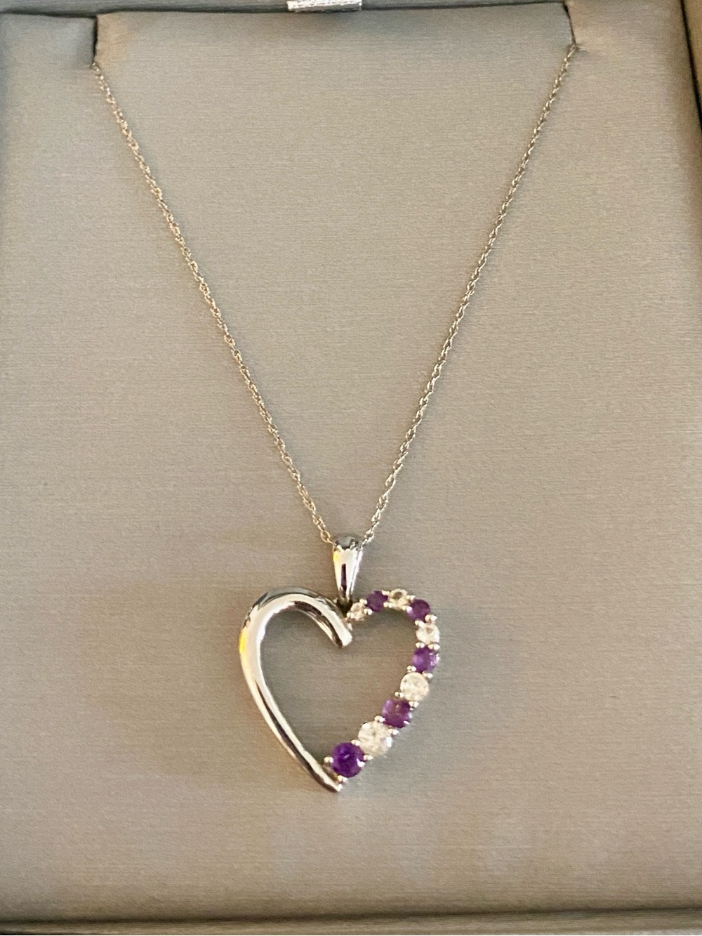 10k White Gold Heart Pendant (chain not included)
